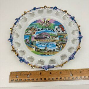 Vtg Atlantic‎ City New Jersey Souvenir Decor Plate Gold Accents 8 inch diameter